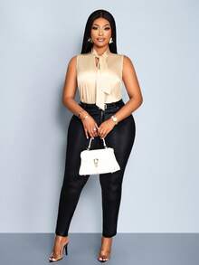 SOLERSUN Blusa feminina plus size de cor sólida para primavera/verão, ideal para o escritório, uso casual e elegante no dia a dia, para o trabalho ou festas. Blusa sem mangas em cetim brilhante e elegante na cor damasco, com gola laço. Perfeita para o trabalho, ocasiões casuais de negócios e festas de fim de ano. - Damasco - Ver 6