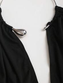 Sweetra Áo croptop xếp ly cổ choker kim loại thời trang, phong cách gothic tối màu đa năng cho kỳ nghỉ hè của phụ nữ. - màu đen - Xem 5