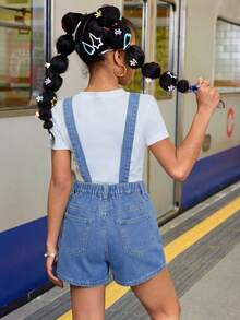 SHEIN Peto vaquero sin camiseta con bolsillos en ángulo y lavado claro, estilo boho playero para niñas preadolescentes. Conjunto informal de verano para conciertos, fiestas y uso diario, ideal para graduaciones. - Azul lavado medio - Ver 2