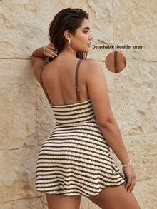 SHEIN Swim Curve 2026 Nouveau Bikini grande taille rayé marron et blanc avec Top tube texturé à bretelles amovibles, Top à taille élastique et ourlet irrégulier assorti à un bas triangle taille haute. Ensemble de plage élégant et décontracté chic amincissant - Multicolore - Voir 2