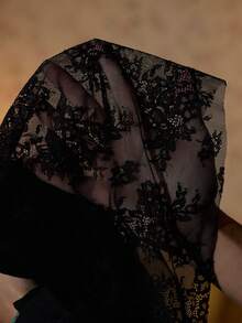 ROMWE Avant Đầm ngắn nữ gợi cảm với dây đeo mảnh, chất liệu lưới, phối ren tương phản, dây rút và nơ ở gấu váy, kiểu dáng bất đối xứng. - màu đen - Xem 11