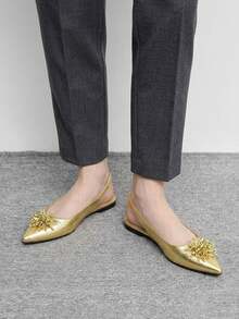 CUCCOO BIZCHIC Sandalias de tacón fino con punta cerrada, nuevas para primavera y verano 2026, de estilo temperamento, de cuero patentado suave, al estilo europeo y americano - Dorado - Ver 4