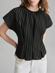 Ontre 女士梭织面料舒适宽松圆领落肩短袖褶裥前片设计做工现代都市休闲商务办公低调复古高品质优雅通勤机场时尚高端美丽圆领设计系列女士衬衫 - 黑色 - 查看 5