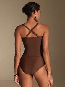 Swim Lushoire Ensemble de camisole et bikini croisé élégant Top de gamme marron 26SS Printemps/Été. Nouvelle arrivée de maillots de bain pour femmes 2026, convenant pour l'école, les vacances, les rendez-vous, le thé de l'après-midi, les voyages en Occident, les road trips, toutes les saisons, les festivals de musique, l'automne décontracté, le style boho occidental. Maillots de bain une pièce avec maintien du ventre, forme du corps, attache dans le dos. - Tabac - Voir 7