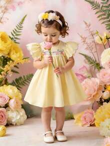 SHEIN Vintaside Kids 女婴可爱刺绣碎花连衣裙，荷叶边喇叭袖，乡村风夏季连衣裙，适合日常外出、度假，黄色连衣裙，春夏款 - 黃色 - 查看 7
