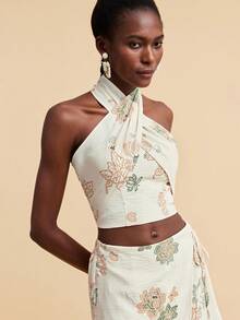 Travachic 女款白色刺繡露背掛脖上衣，夏季波希米亞風花卉度假休閒梭織上衣，適合假期與茶會，優雅西式波希米亞風上衣 - 彩色 - 查看 6