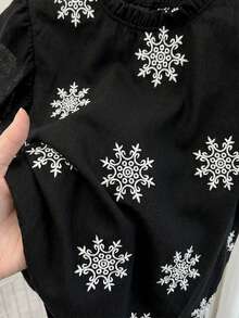 Elenzga Plus Size Summer Casual Snowflake Print Top And Shorts 2 Pieces Set - Black and White - View 6