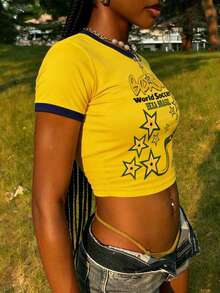 Rovax Áo thun nữ dáng ngắn, cổ tròn, in họa tiết tối giản, ôm sát. - Màu vàng - Xem 3