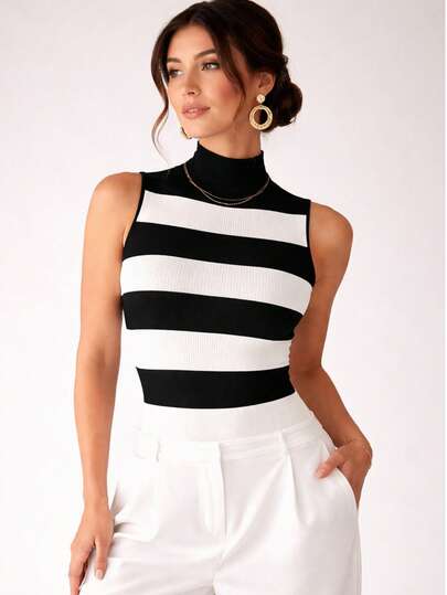 Blusa mujer sin mangas tipo top acanalado con diseño a rayas cuello alto elegante slim fit estilo moderno ideal para outfit de oficina trabajo citas eventos salidas look sofisticado y versátil prenda cómoda de moda femenina perfecta para temporada primavera verano entretiempo