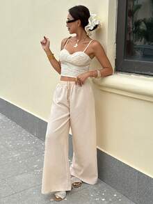 SHEIN Frenchy Bộ đồ nữ đi nghỉ mát gồm áo hai dây ôm sát và quần dài, kiểu dáng thường ngày, gồm 2 món. - Màu be - Xem 6