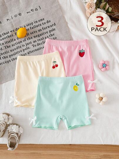 SHEIN 3件套女婴幼儿0-3岁春夏新款休闲运动弹力罗纹针织套装，柔和色调粉色、米色、灰色三件套，修身短裤及膝，适合居家和户外活动