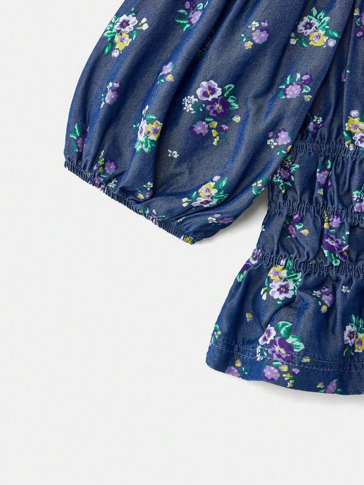 Vintage Dark Blue Denim-Look Floral Smocked Crop Top With Puff Sleeves And A Square Neckline Cute Style Spring Summer Vacation French Style Parisian Style