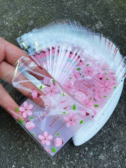 100个粉色花卉印花OPP自粘袋，浪漫粉色花朵和绿色叶子印花小礼品包装袋，适用于派对、生日和其他活动装饰，情人节、婚礼、生日、礼品包装