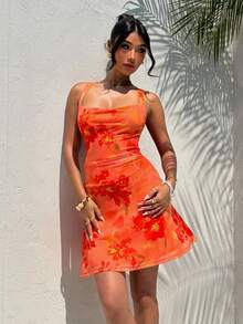 Aloruh 女士露背金属3D花卉装饰交叉绑带迷你连衣裙 - 橘色 - 查看 5
