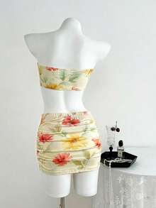 EgrlEra Island Vacation Romantic Floral Print Ruched Sexy Design Women's Bandeau Top And Mini Skirt 2 Pieces Set - Yellow - View 2