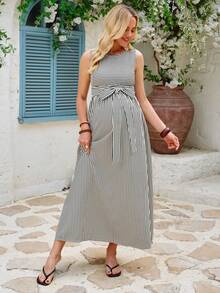 SHEIN 孕妇无袖圆领露背纽扣腰带A字条纹连衣裙 - 黑與白 - 查看 3