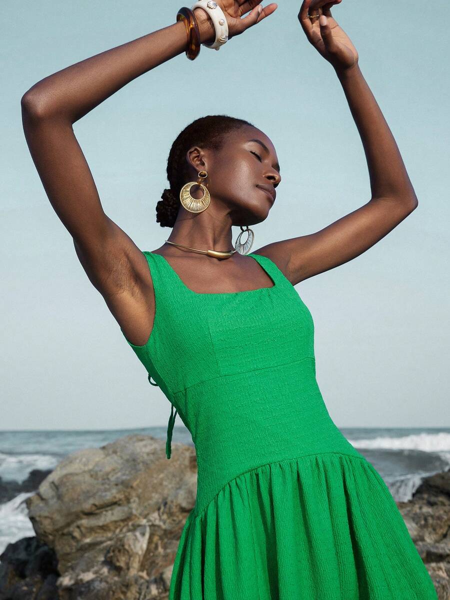 Aveloria Modichic Đầm xanh không tay cổ vuông, thắt eo, thiết kế mới, thời trang, đa năng và tôn dáng. - màu xanh lá - Xem 1