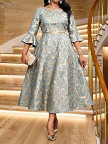 SHEIN Lady CURVE 大码女式花卉提花圆领喇叭袖优雅连衣裙 - 綠色 - 查看 1