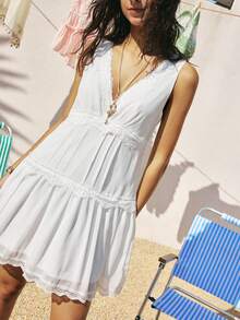 SoleilVie 女士V领撞色蕾丝迷你连衣裙 女士白色连衣裙 - 白色 - 查看 4