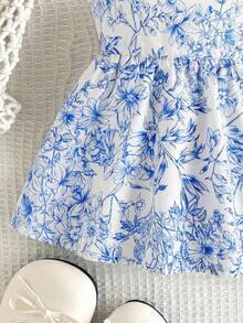 SHEIN Blusa casual de manga corta con estampado floral para niñas preadolescentes, versátil y de moda, ideal para primavera, verano, Día de la Madre y graduación - Azul y blanco - Ver 8
