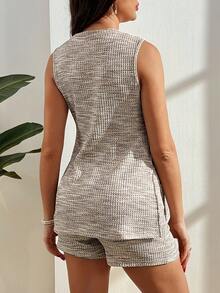 SHEIN Bộ áo hai dây và quần short xẻ tà bên hông bằng vải tweed kẻ caro dành cho bà bầu, thích hợp cho kỳ nghỉ, dạo phố và các dịp khác. - Màu be - Xem 2