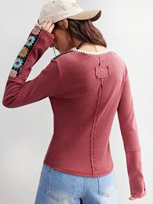 Bohemela 休闲度假纯色V领长袖修身水洗女式T恤 - 紅色 - 查看 3