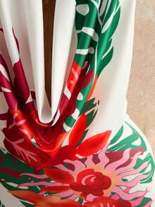 Mistrie Đầm maxi chiffon in họa tiết hoa nhiệt đới, cổ xếp ly, lưng hở, vạt bèo nhún bất đối xứng, phong cách Bohemian gợi cảm, thích hợp cho tiệc biển, mùa xuân/hè. - trắng - Xem 3