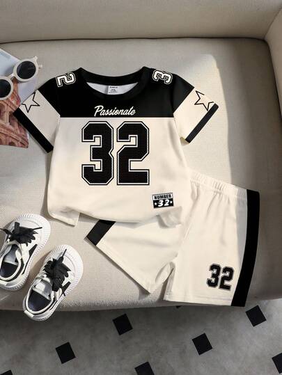 1 Set Estilo deportivo casual de moda para niños pequeños con estampado numérico 32 y estrella, camiseta de manga corta de cuello redondo y conjunto de pantalones cortos, conjunto de punto diario para niños pequeños, de primavera a verano