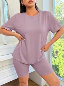 SHEIN EZwear 2件組大尺碼純色套裝－2件短袖上衣＋2件及膝短褲，黑色與酒紅色，夏季居家休閒休閒正裝 - 淺灰紫 - 查看 4