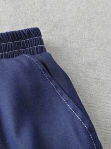 CURVE Conjunto de 2 piezas de camisa y pantalones cortos de aspecto vaquero minimalista casual de primavera temprana para mujer de talla grande - azul real - Ver 3