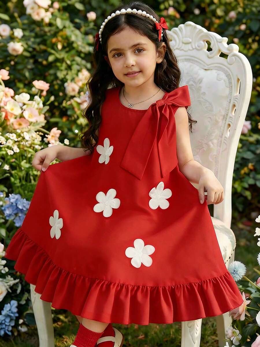 Elladie kids 这款女童无袖圆领红色连衣裙饰有3D立体花朵、蝴蝶结和荷叶边下摆，优雅温柔，适合生日派对、宴会、晚宴、正式场合等，是一款时尚百搭的派对礼服。