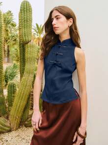 Nöista 无袖修身上衣，高领设计，领口和袖口饰有撞色滚边。适合节日度假、春季和春夏穿着。 - 藏蓝色 - 查看 3