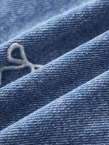 SHEIN Quần short jean denim dáng suông, họa tiết nơ thêu, có túi, gấu quần xắn lên, thích hợp cho bé gái tuổi teen phong cách Y2K, mùa xuân hè, đi biển. - Rửa trung bình - Xem 5