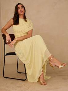 Enchnt Vestido midi de cintura alta con cuello asimétrico y cintura fruncida - Amarillo - Ver 5