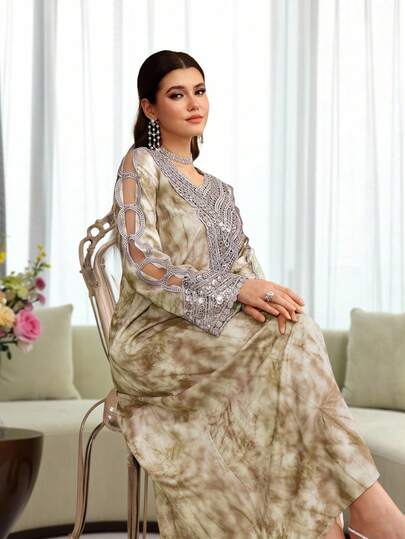 Al Najma Đầm nữ màu tím nhuộm tie-dye, thêu, đính cườm, viền bèo nhún, dáng rộng, eo thon.