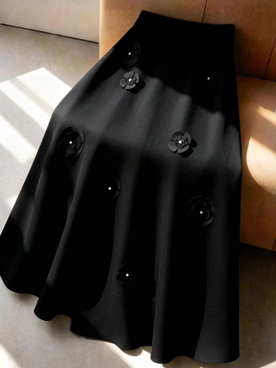 GlowEve CURVE Falda midi de línea A con flores 3D elegante y de moda para mujer - Negro - Ver 1