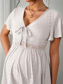 Momance Hollow Embroidered Ruched Chest Decoration Elegant Cute Casual Maternity T-Shirt - White - View 6