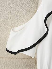 Franclia 女士春夏新款黑白撞色露肩蝴蝶结领休闲中长连衣裙，适合通勤、派对、度假、下午茶等场合。白色复古连衣裙，白色蝴蝶结连衣裙，白色优雅连衣裙，黑白连衣裙，女士优雅别致连衣裙，女士裹身连衣裙，XS码女士连衣裙，游艇连衣裙，Ycv9w女士连衣裙折扣码，惊艳连衣裙，女士精美连衣裙，晚宴礼服，女士雪纺连衣裙，优雅白色黑色蝴蝶结连衣裙，女士正装 - 黑與白 - 查看 8