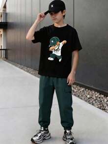 Màu xanh lá cây đậm