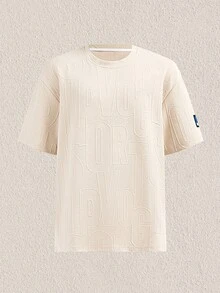 Mercer Haus Blueprint Man 男士卡其色圆领加厚短袖短裤套装，3D字母压纹，透气吸汗，抗起球，防皱易打理，时尚休闲男士两件套，短袖短裤套装，适合日常休闲、朋友聚会等场合，尽显老钱风范。 - 卡其色 - 查看 11