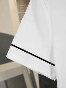 Resyla Plusstorlek dam-t-shirt med rund hals, minimalistisk randig tryckdesign - Grå - Visa 4