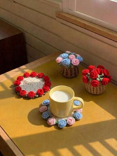 Joivida 1pc Hand-Crocheted Round Placemat With Red Rose & Green Leaf Detailing, Artisan Dining Table Decor Protective Mat, Cozy Home Kitchen Essential, Gift For Her Him Friends Family Valentine's Birthday.Spring To Summer