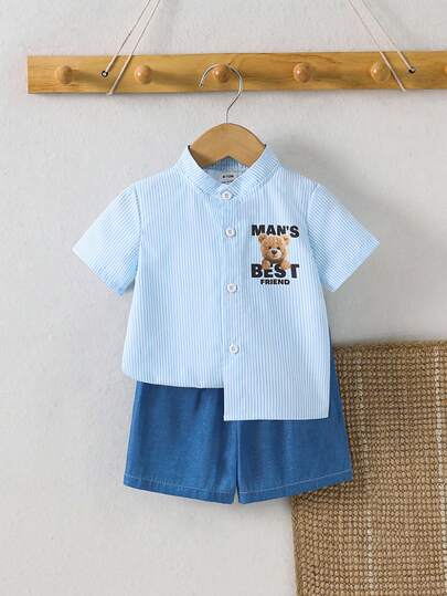 SHEIN Playful Pals Bộ đồ 2 món cho bé trai/bé gái từ 6-36 tháng tuổi, gồm áo sơ mi ngắn tay in hình gấu sọc màu mơ và quần short kaki trơn cạp chun, thích hợp cho mùa xuân/hè, mặc thường ngày, đi chơi hoặc đi nghỉ mát.