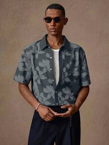 AKNOTIC Men's Black Floral Jacquard Casual Loose Fit Short Sleeve Polo Shirt Silk Shirts For Men Cropped Button Up Men Resort Wear Men Retro Outfit For Men Graphic Shirts Men - Black - View 3