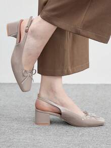CUCCOO BIZCHIC 女士经典低跟粗跟咖啡色平底鞋，优雅百搭，适合日常穿着、通勤和办公场合。 - 深杏 - 查看 5