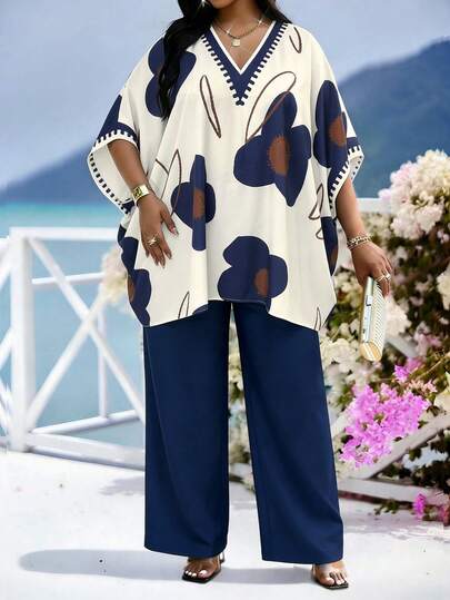 SHEIN Lady Bộ đồ 2 món dành cho nữ cỡ lớn, in họa tiết, dáng rộng, gồm áo và quần.