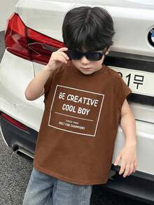 SHEIN Little Byeori 小男孩舒適字母貼布休閒背心，適合戶外活動、學校、居家休閒與專業運動，夏季Y2k度假風SS26街頭風假日復古波西米亞節慶派對可愛生日男孩端莊款 - 彩色 - 查看 6