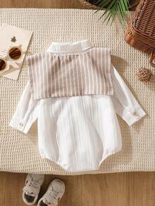 SHEIN Bộ áo liền quần tay dài cổ bẻ kẻ sọc mùa xuân cho bé trai, dáng rộng, thích hợp cho các hoạt động thường ngày, họp mặt gia đình, tiệc sinh nhật lần thứ nhất và chụp ảnh. - trắng - Xem 2