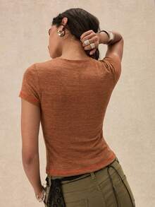 Easelle 街头风休闲棕色印花T恤，女款，字母刺绣，2000年代风格，2000年代复古夏季图案T恤，女款小号V领 - 棕色 - 查看 5