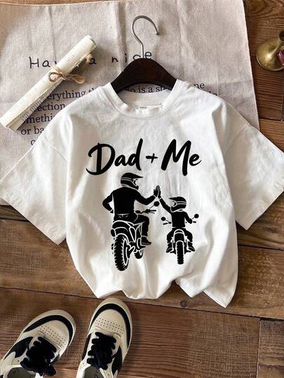 SHEIN Camiseta de manga corta de estilo deportivo retro americano con bloqueo de color, suelta y cómoda, de estilo minimalista Y2K, para padre e hijo, estilo motocicleta, adecuada para el verano
